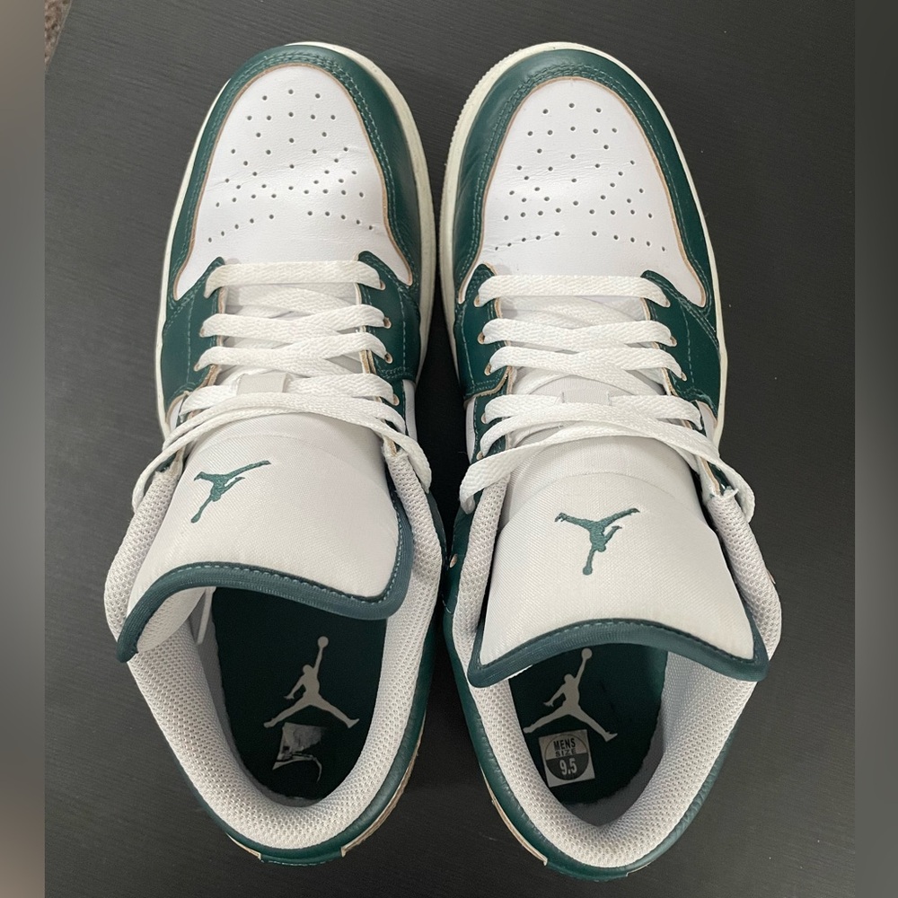 Low top Air Jordans